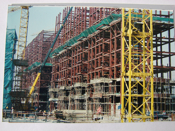 濟南偉東新都小區(qū)鋼結構住宅工程施工現(xiàn)場